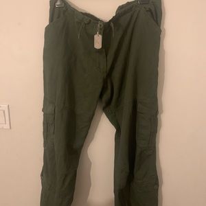 Oversized cargo pants